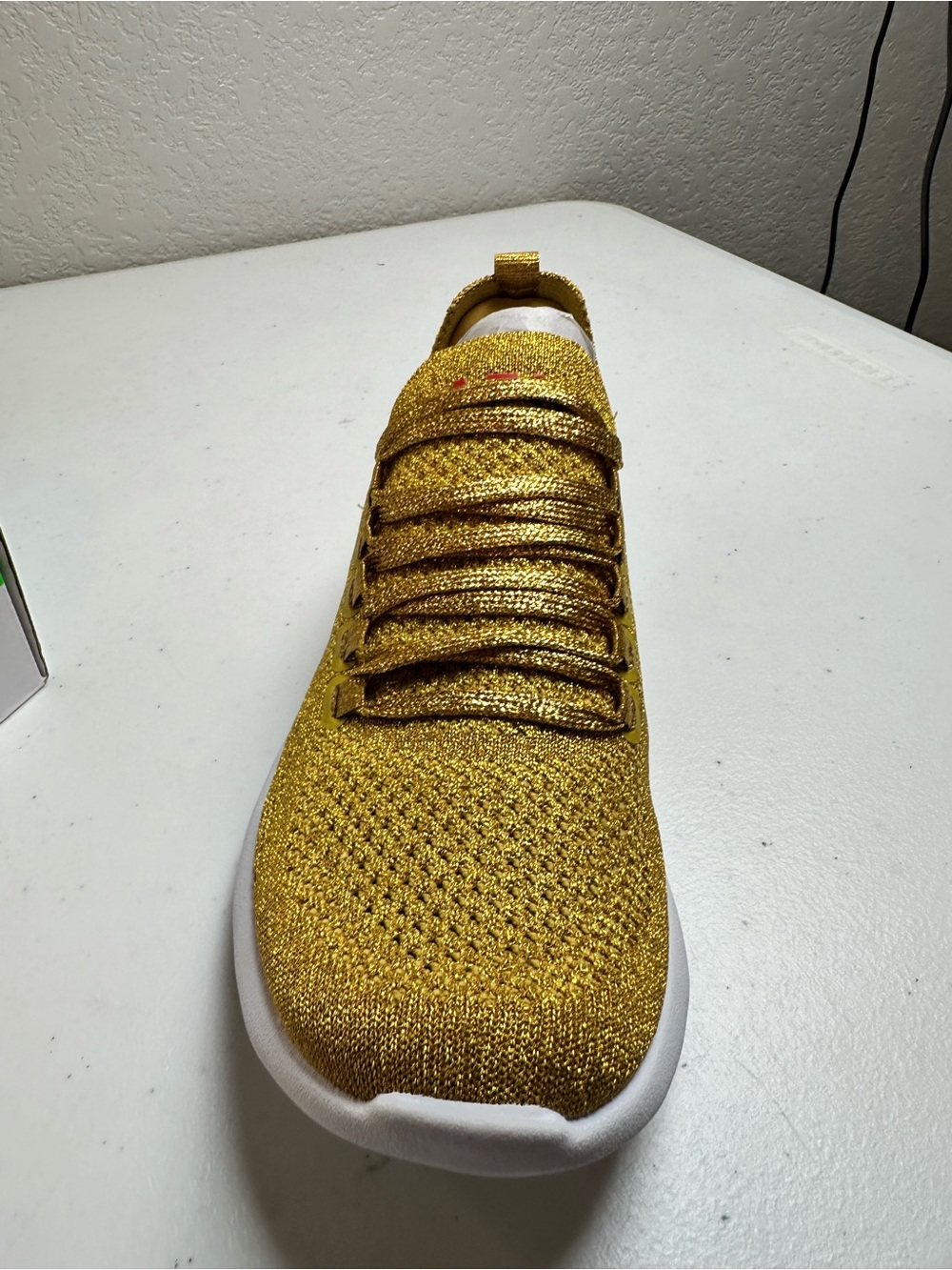 Nib Apl Women’s Techloom Breeze 24k Metallic Gold Athletic Shoe Sneaker - Size 5 — image 3 of 8